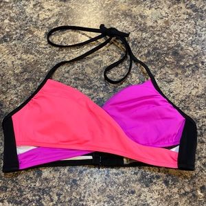 Women’s Victoria secret pink bikini top only size small